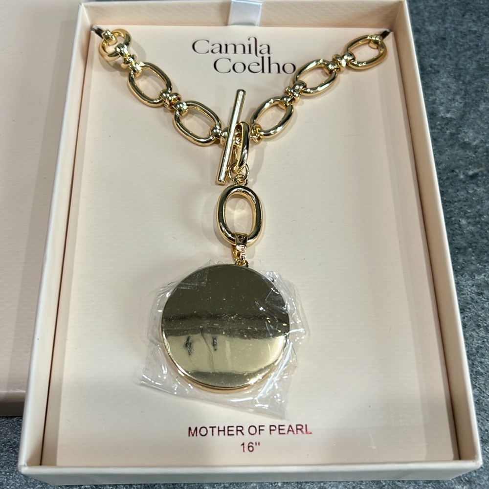 Camila Coelho Gold Necklace with Mother of Pearl Flower Pendant - Picture 5 of 5